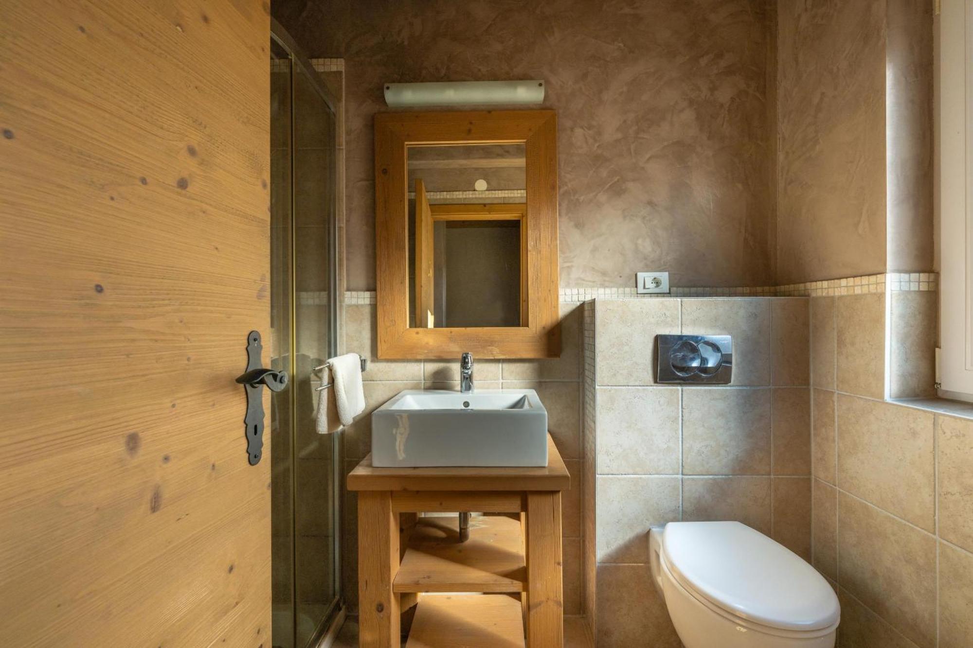 6-Bedroom Villa Chiara With Sea View Premantura Exterior photo